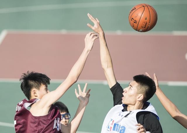 三上悠亚与上司在被窝在线观看