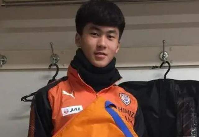 欧美国产精品一区二区免费