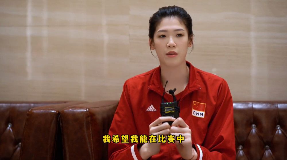人行道上的司机：年糕